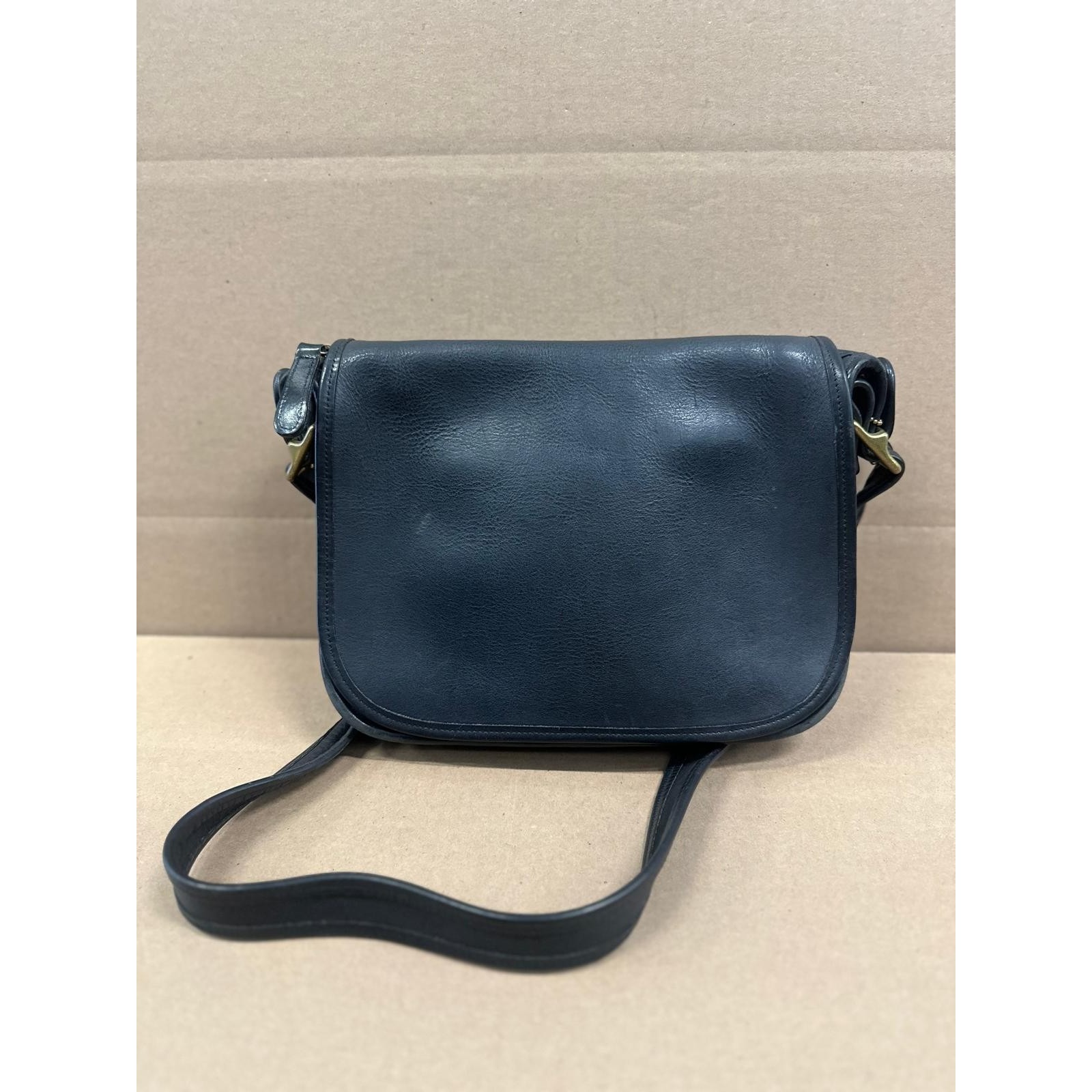 Coach Vintage Leather Patricia Legacy Adjustable Strap #9951 Shoulder Bag Black